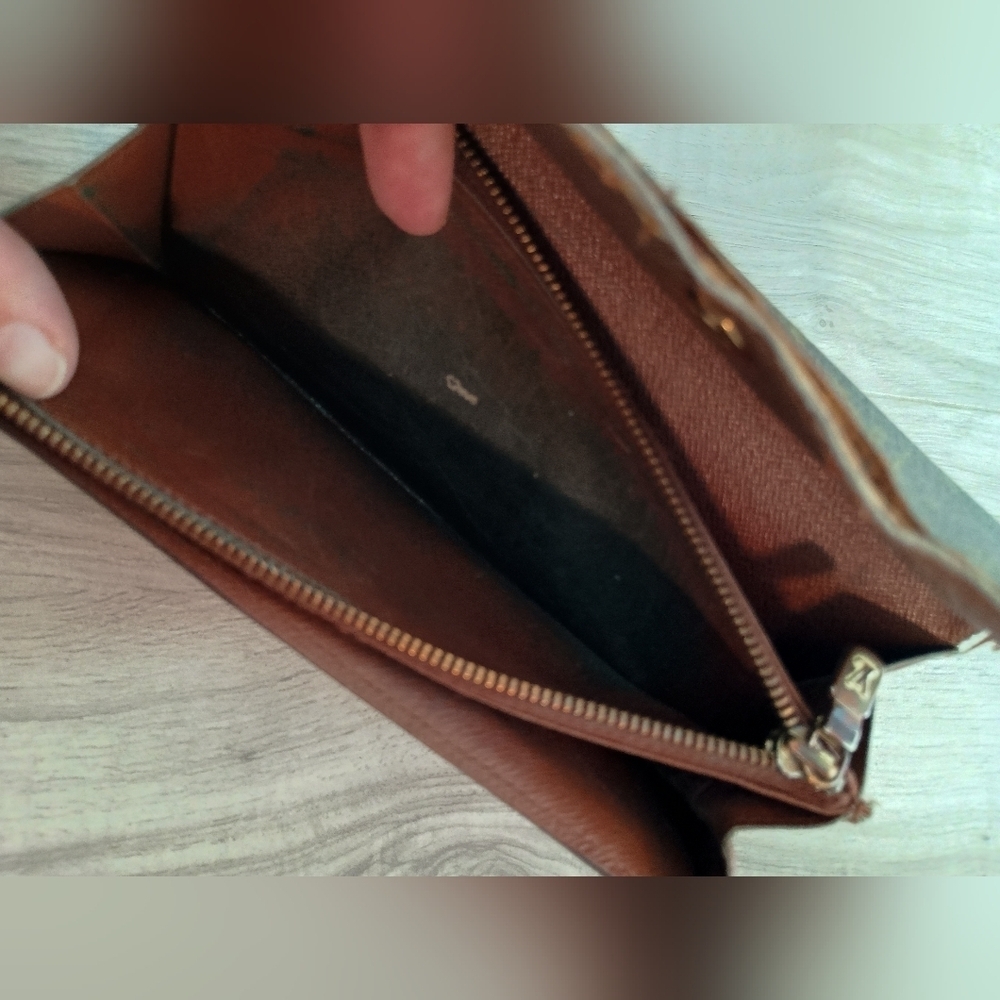 Louis Vuitton Monogram Sarah Long Wallet - Picture 11 of 14